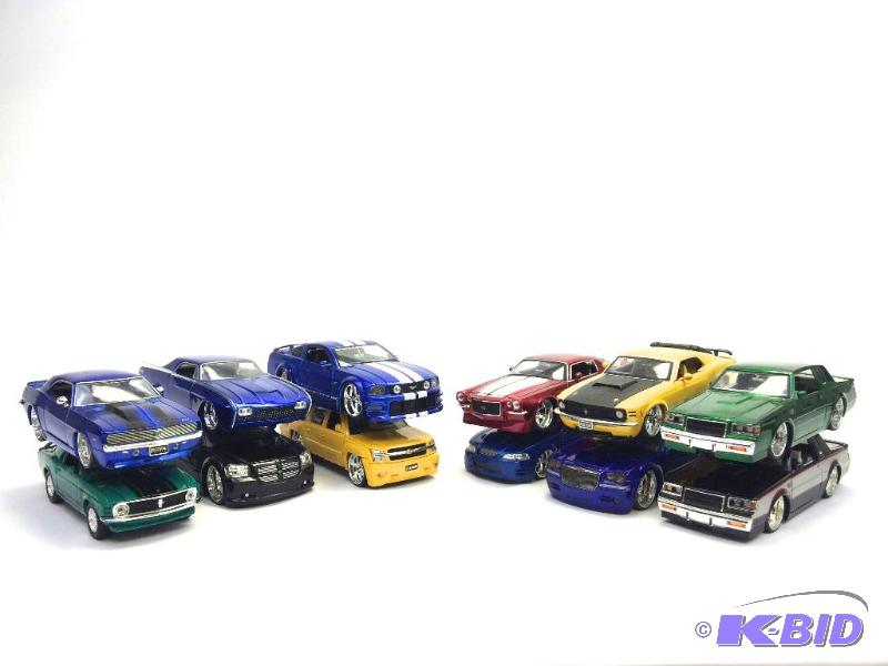Really Big Lot of 12 Die Cast Cars
