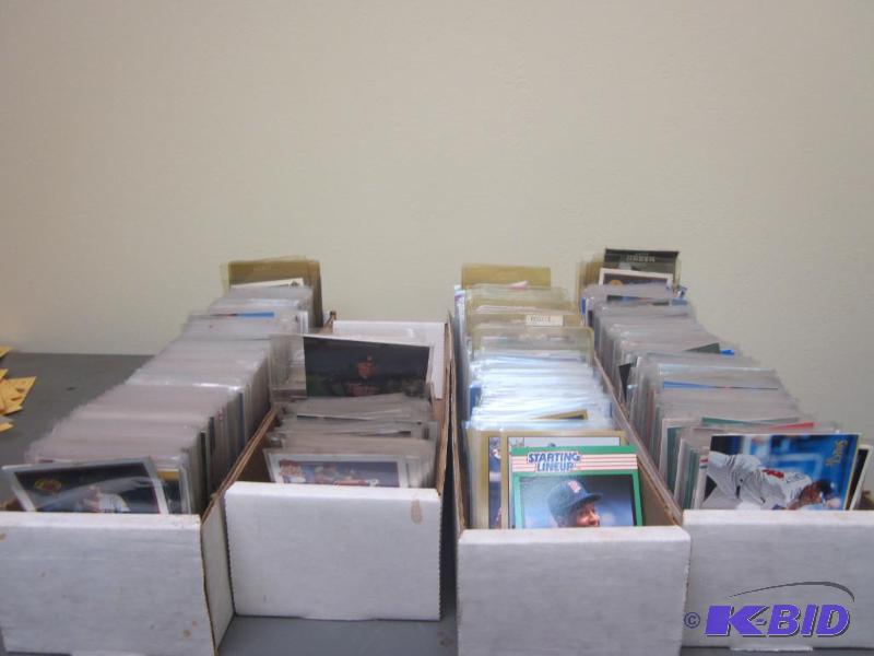 Huge lot of all Minnesota Twins baseball card...