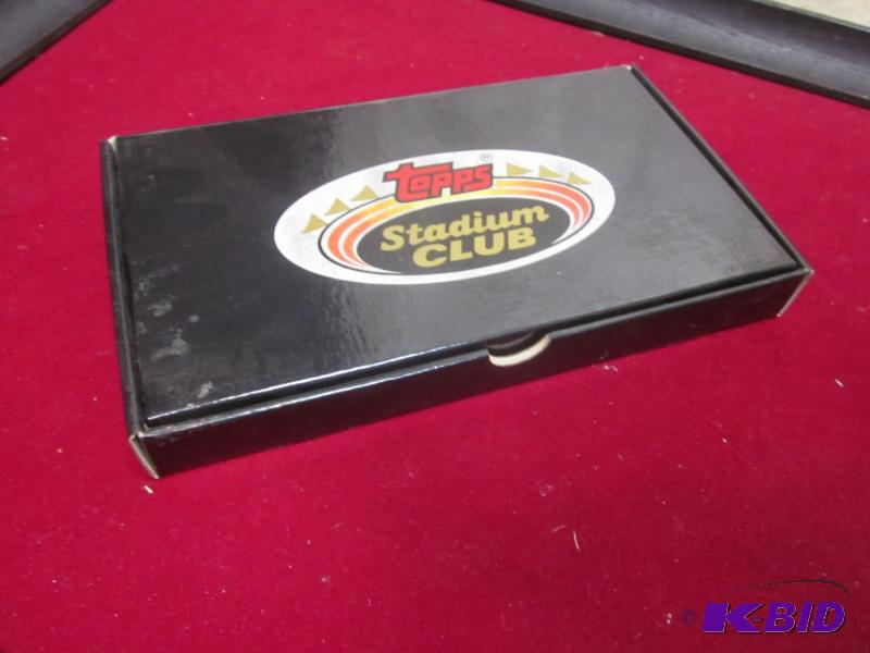 1992 Topps Stadium Club Charter Member Limite...