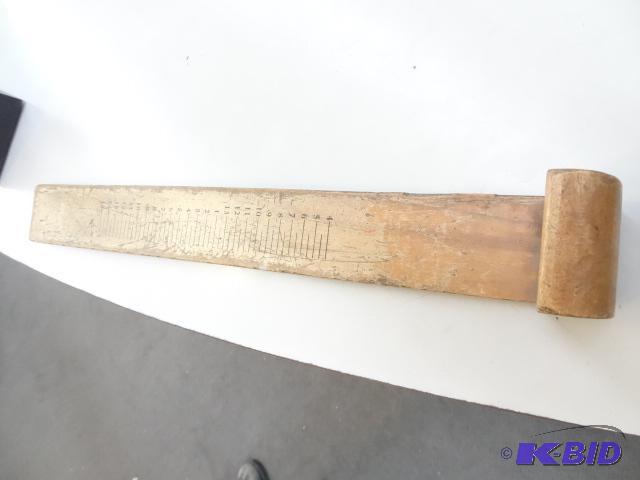 Vintage Wood Shoe Sizer...
