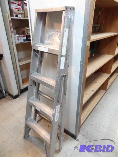 5 Foot Aluminum Step Ladder...