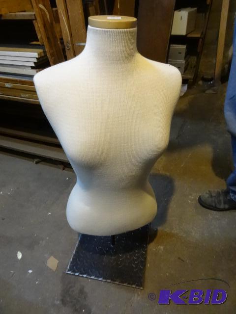 Table top Manneqin...
