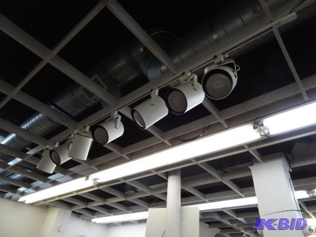 Track Lights System. Include Track plus 7 Lig...