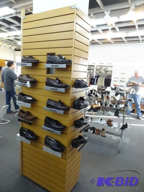 82 X 84 Slat Wall. No Contents. Bring Tools B...