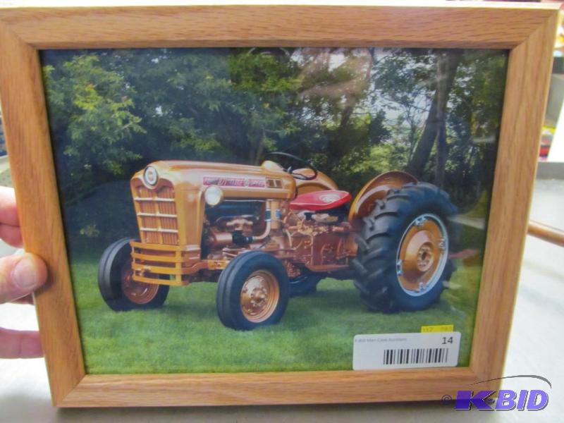 lot 14 image: 1958 Ford 871 Select-O-Speed Demonstrator Tractor picture