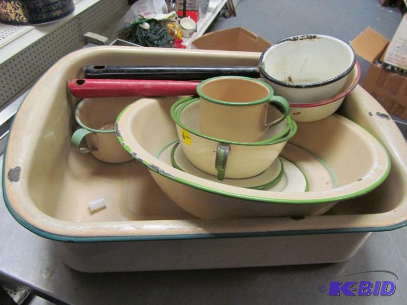 lot 24 image: vintage enamel ware  several pieces