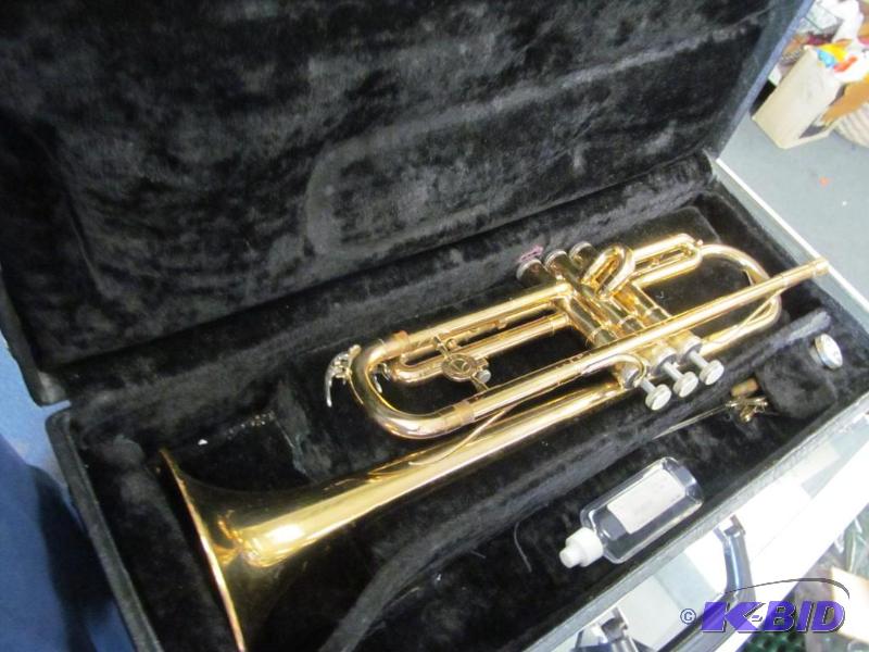 lot 3 image: Holton Brass Trumpet
