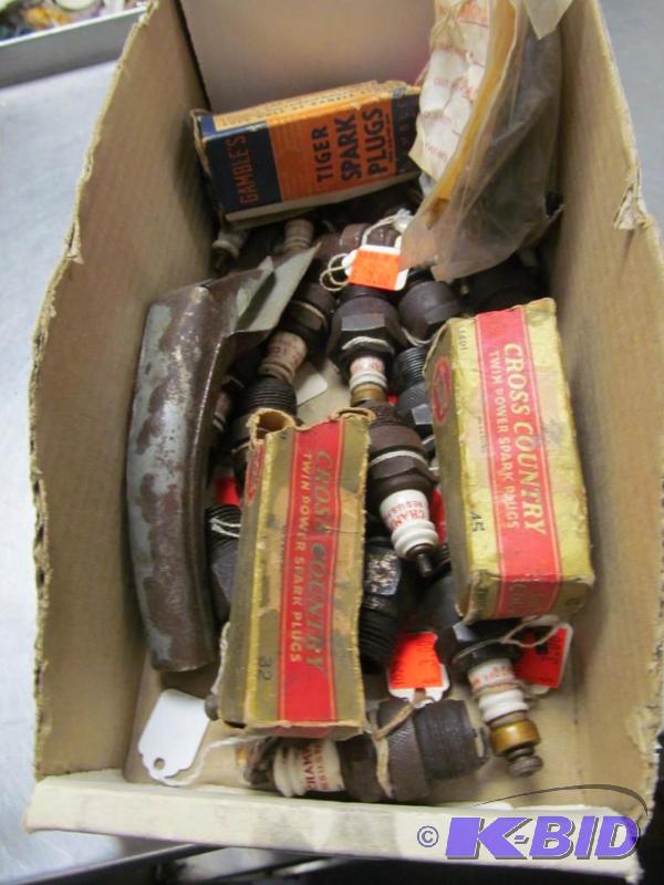 lot 37 image: lot of vintage spark plugs
