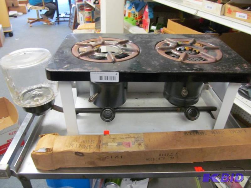 lot 4 image: 1930s  Sears kerosene cook stove like new
