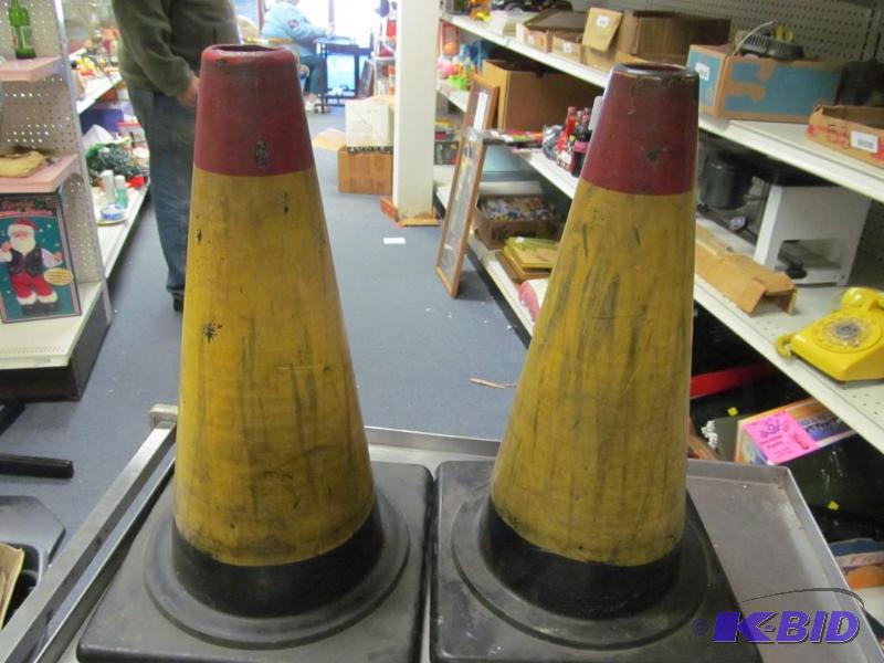 lot 54 image: vintage set of highway traffic safety cones