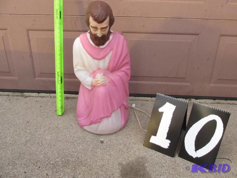 lot 10 image: Joseph on Bended Knee with Hands Folded, Pink Robe