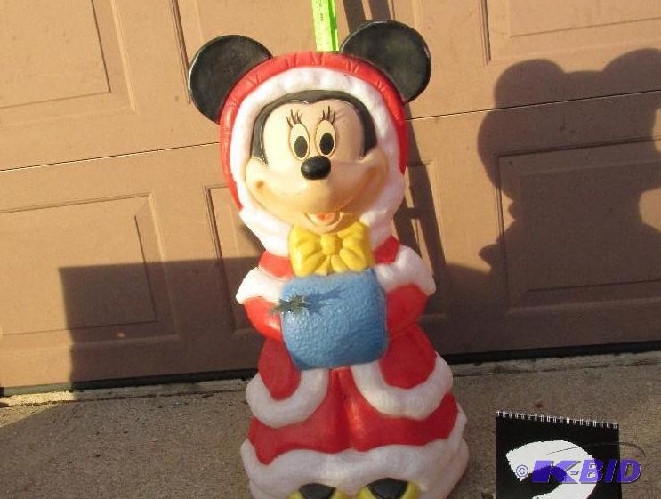 lot 3 image: Miss Minnie Mouse