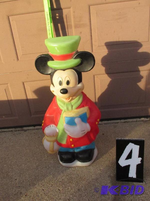 lot 4 image: Mickey Mouse