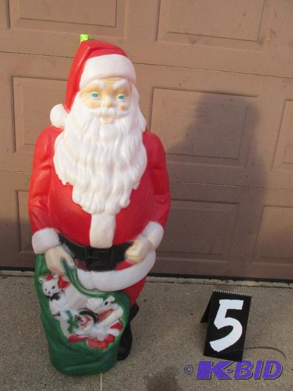 lot 5 image: SANTA CLAUS and his BAG of TOYS