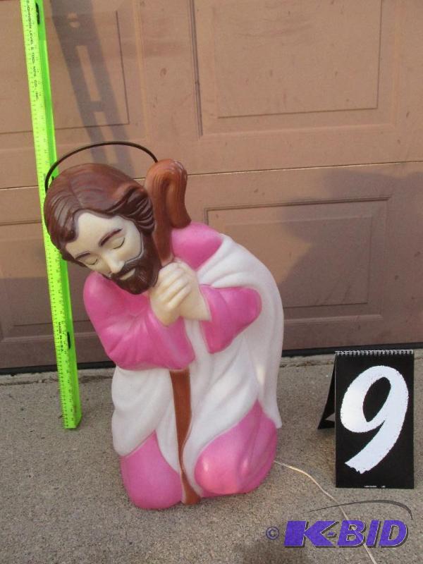lot 9 image: Joseph with Halo, Pink Robe, and Staff