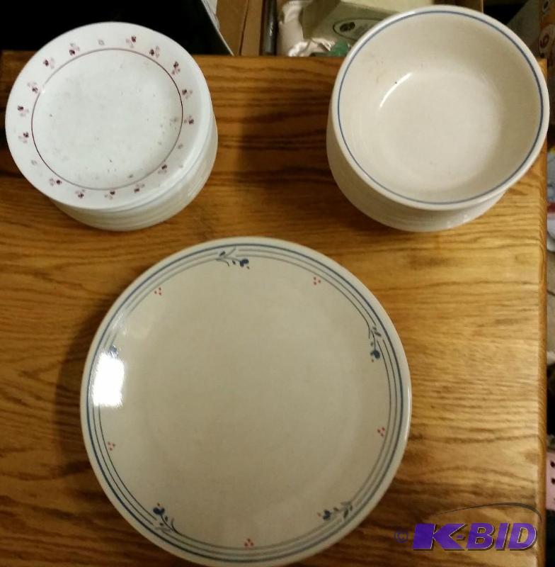 Large lot of Corelle Dish...