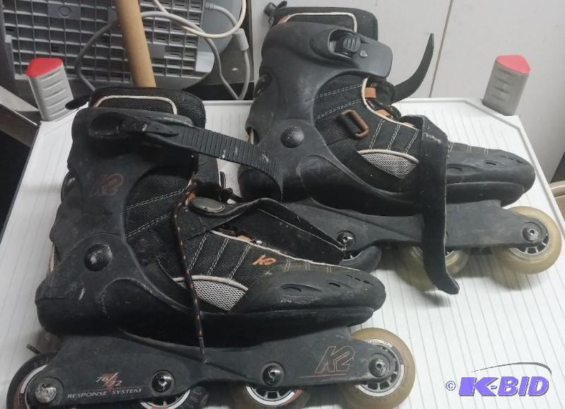 Size 9 12 Mens Roller Blades...