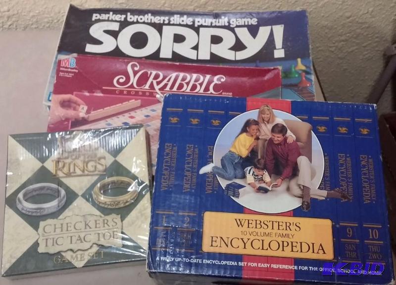 Large lot of games, Lord of The Rings is unop...