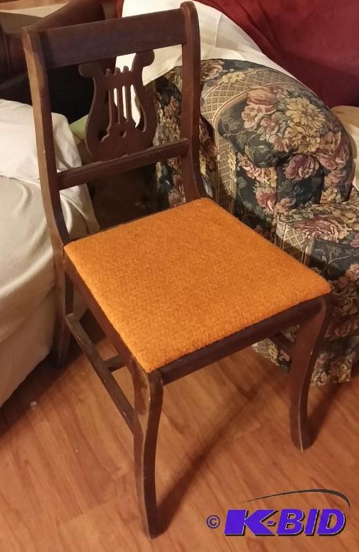 Small vintage wooden music chair...