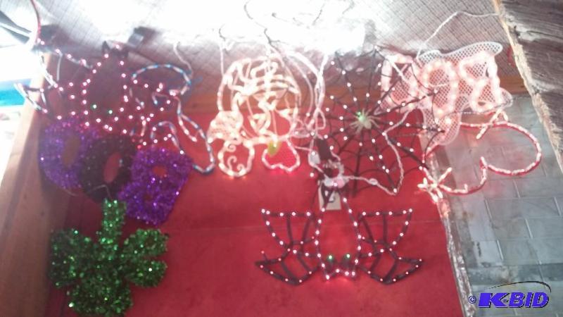 lot 13 image: Light-Up Different Seasons Signs as shown, wo...
