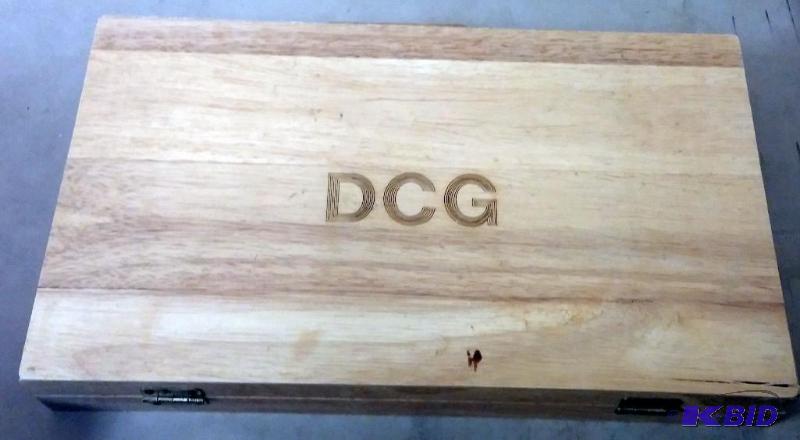 lot 54 image: DCG Never been Used Wooden Art Case. The end ...
