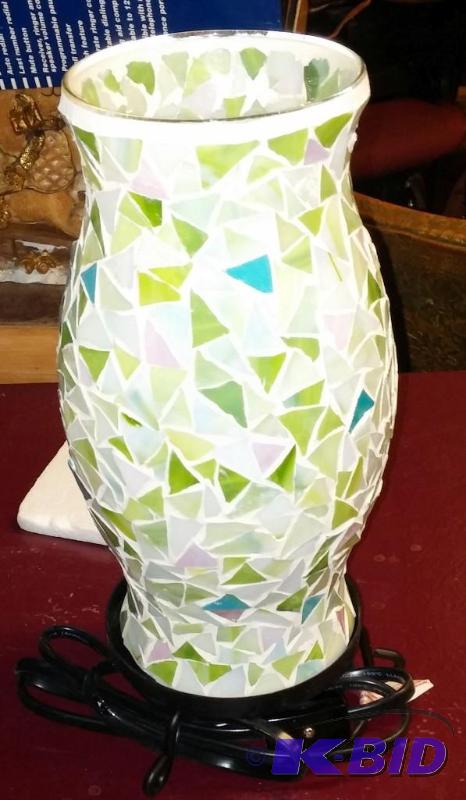NEW STILL IN BOX-Desk lamp. Uses a small Bulb...