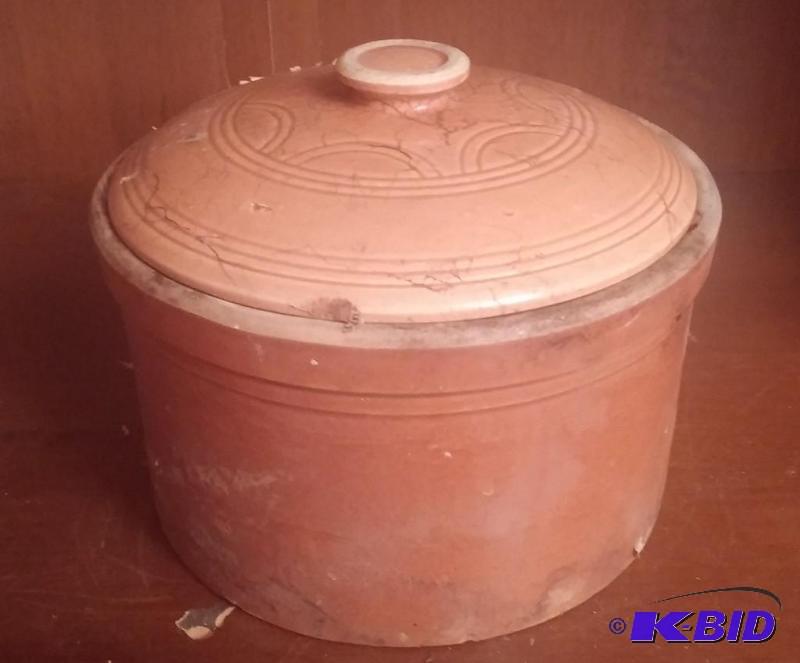 Vintage brown crock with lid...