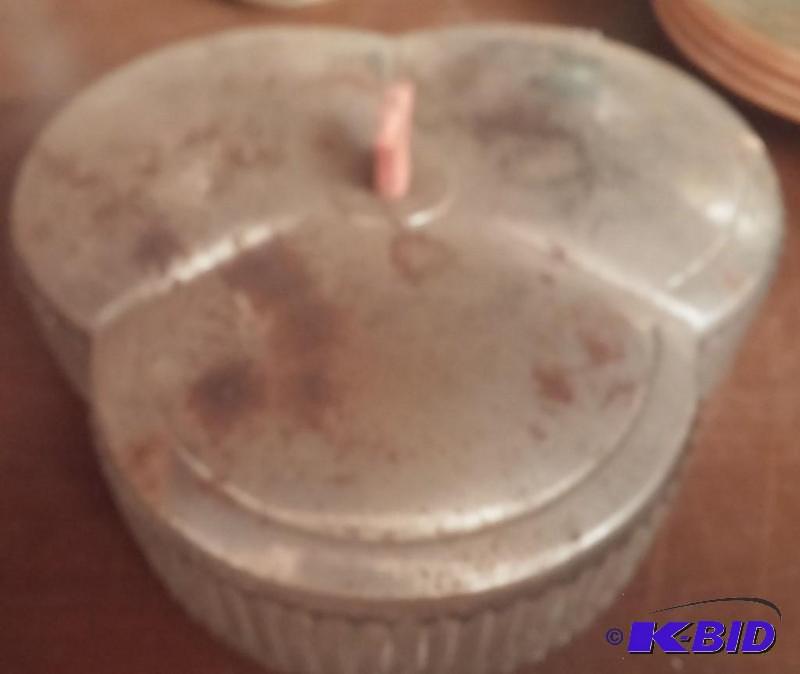 Vintage clover shaped candy dish with Silver ...