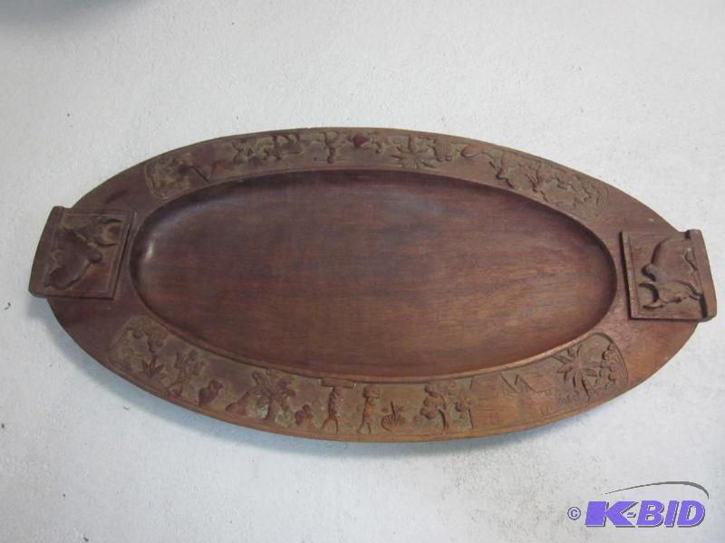 lot 28 image: Vintage hand carved wooden tray with very nic...