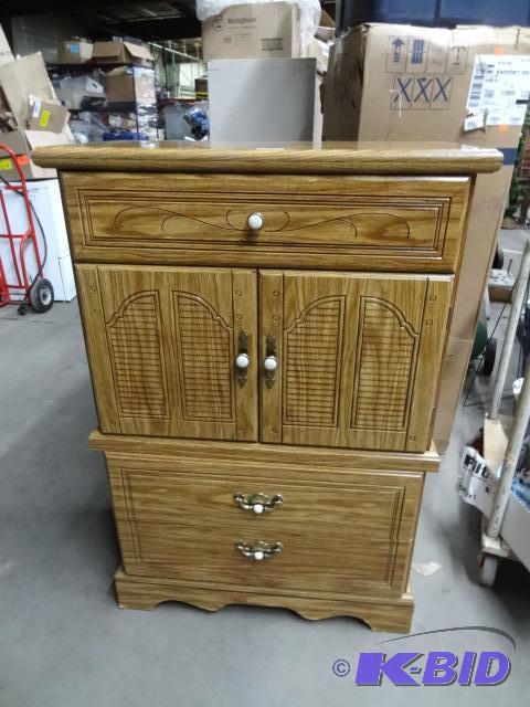 Used armoire. Oak style, 3 drawer, 2 door. Su...