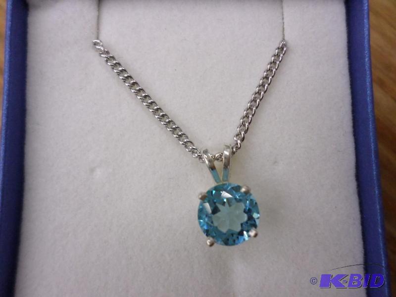 1.66ct Blue Topaz sterling silver pendant wit...