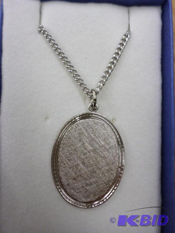 Vintage engraveable 1&quot textured oval dis...