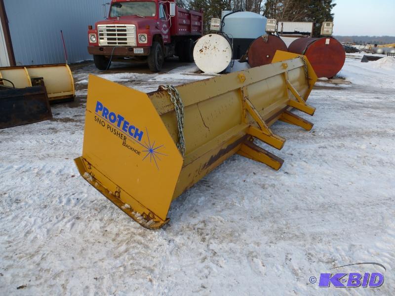 Pro- Tech snow pusher Back Hoe snow push bla...