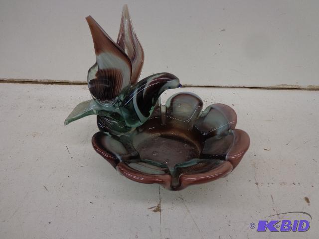 lot 102 image: Cool Ashtray   Glass wMarble Look  Humming&n...