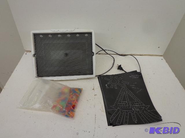 lot 112 image: Old Time LiteBrite   Bag of Pegs  Paper Desig...