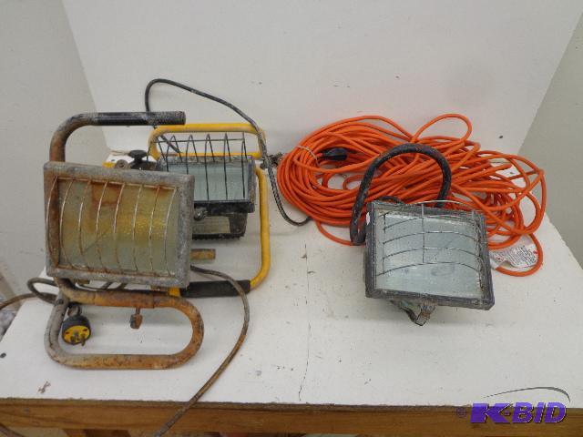 lot 115 image: Garage Lights and More   Halogen&nbspWork Li...