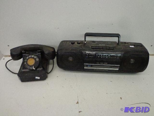 lot 152 image: Panasonic AMFM Radio WCassette and Old Rota...