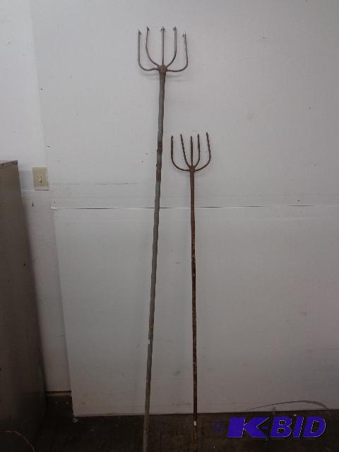 lot 23 image: Did You Say&nbspSpearing   Pair of Sucker ...