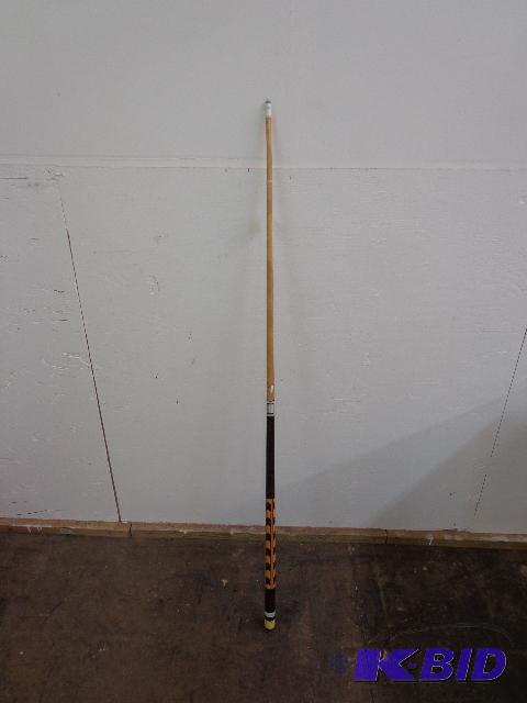 lot 67 image: 2 Piece&nbspPool Stick   Wooden Pool Stick  ...