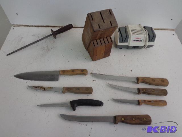 lot 79 image: Chicago Cutlery Knife Block wKnives   Variou...