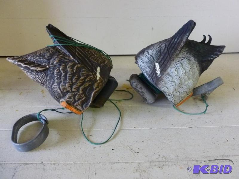 lot 129 image: Lot of two Carry Lite&nbspfeeding mallard fl...