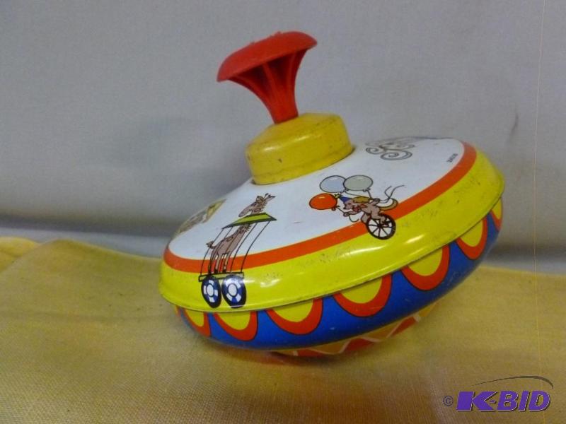 lot 159 image: Vintage Ohio Art metal top toy that measures ...
