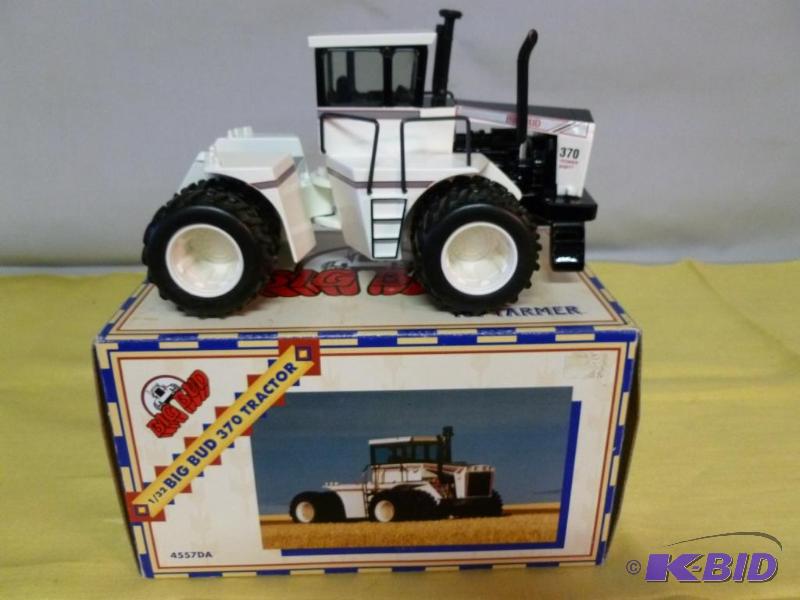lot 16 image: Ertl - Toy Farmer " Big Bud " 132 ...