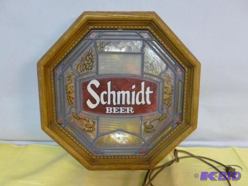lot 20 image: Vintage Schmidt heavy gage plastic light up b...