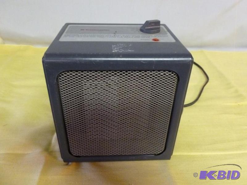 lot 213 image: Toastmaster electric heater  fan, tested and...