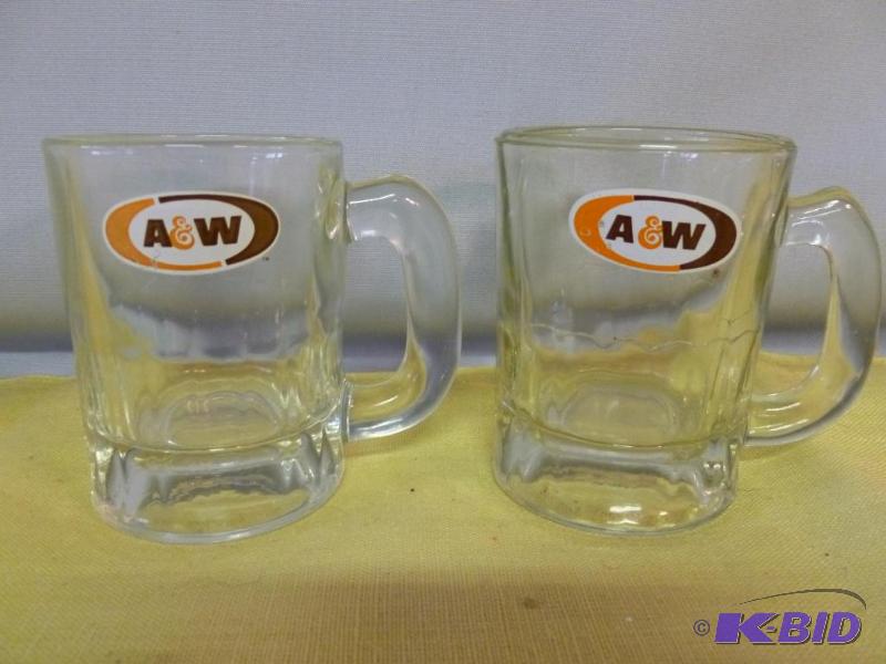 lot 36 image: Lot of two matching&nbspA&ampW Rootbeer gla...