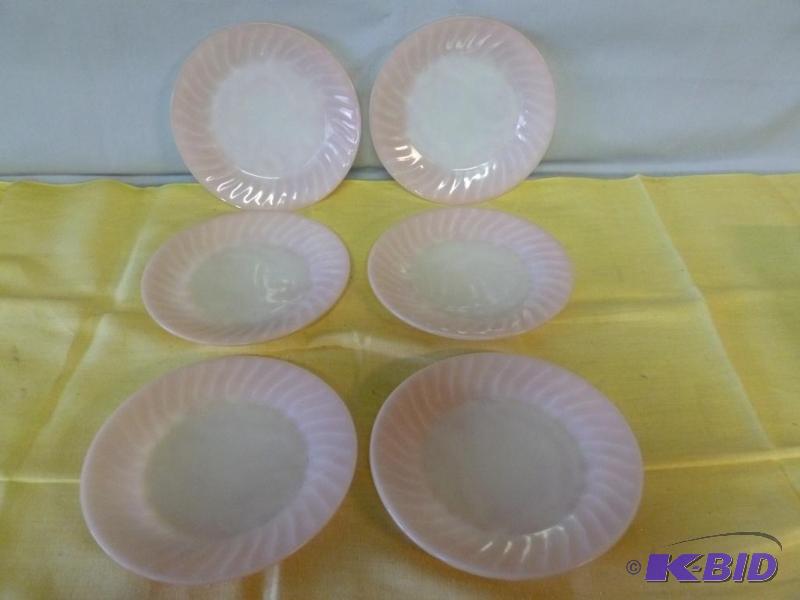 lot 63 image: Lot of six vintage pink Fireking matching din...