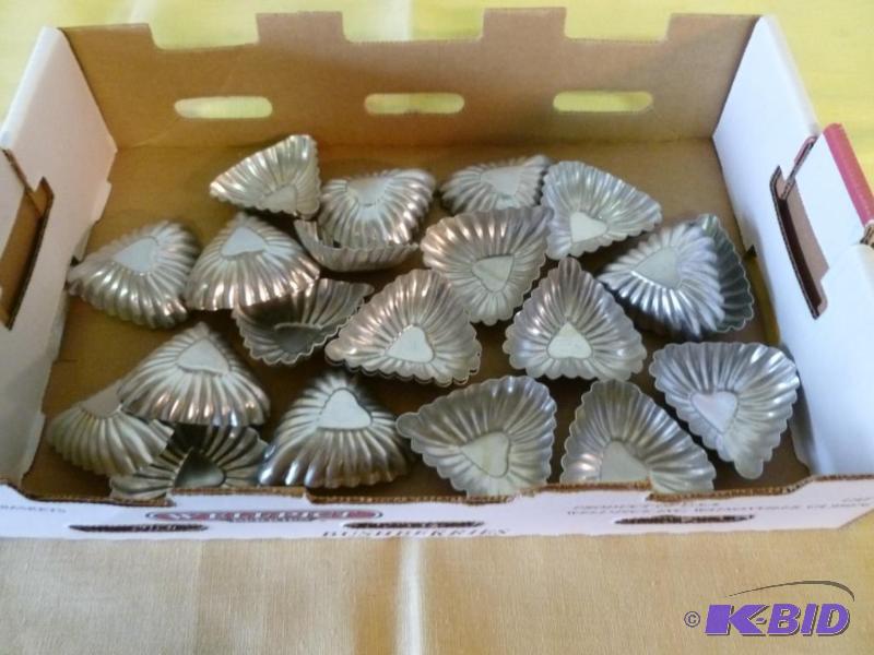 lot 72 image: Large lot of vintage aluminum candy molds....