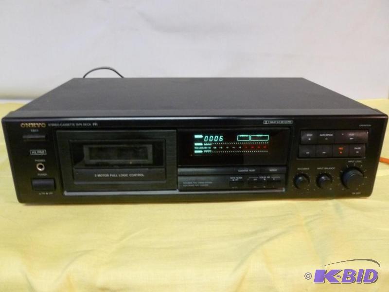 lot 8 image: Onkyo Quartz Stereo Cassette Tape Deck Model ...