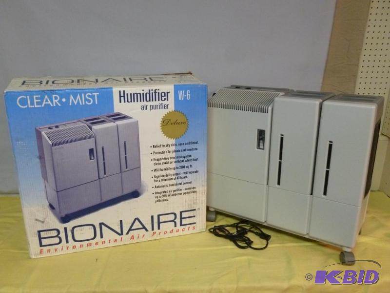 lot 9 image: Bionaire Deluxe Humidifier  Air Purifier Mod...